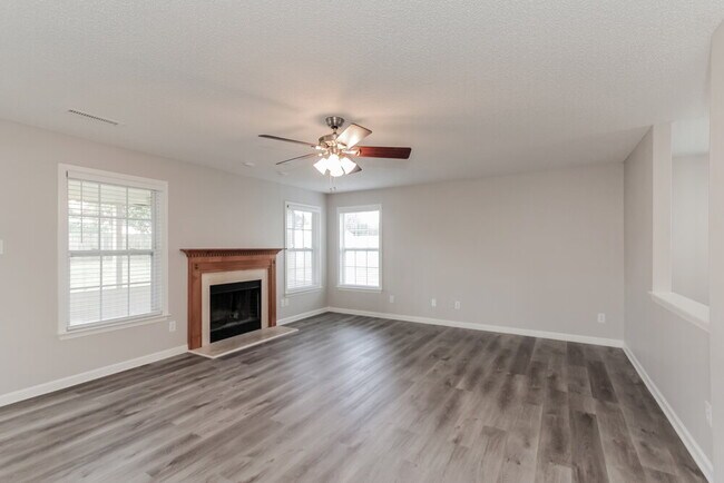 Building Photo - 914 Poplar Forest Ridge