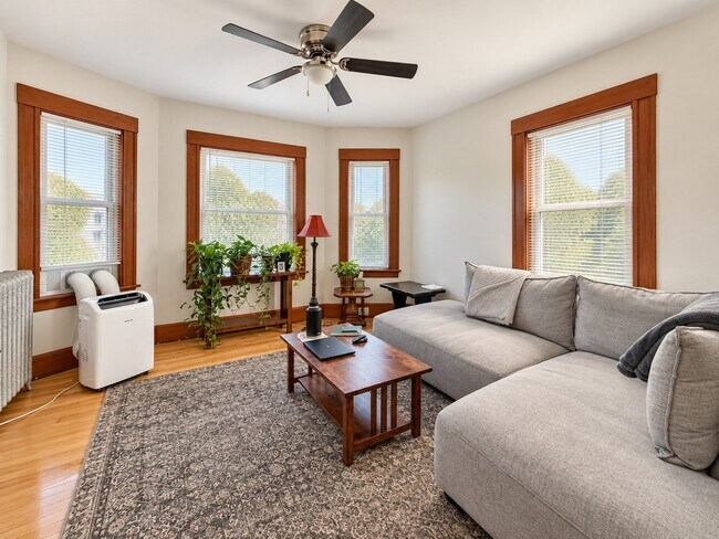 Foto del edificio - 51-53 Marblehead St