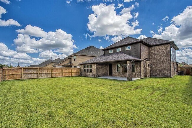 Foto del edificio - 21203 Bradford Grove Dr