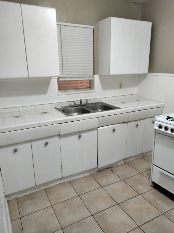 Foto del edificio - 3701 Sleeper Ave