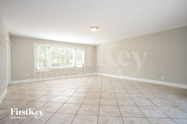 Foto del edificio - 811 Salem Ln