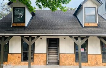 Building Photo - 1825 Watkins Ave