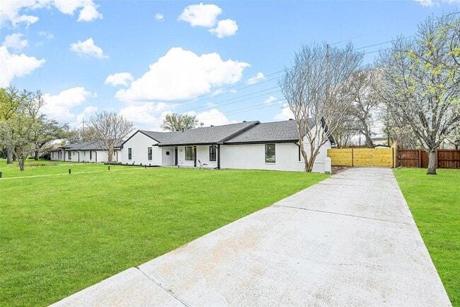 Foto del edificio - 12417 Quincy Ln