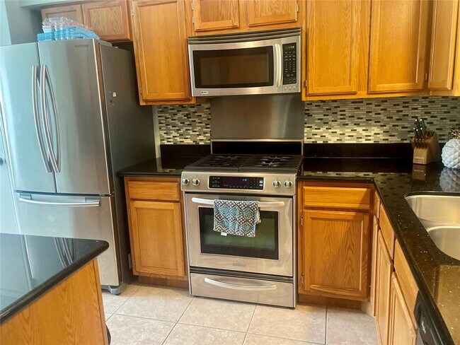 Foto del edificio - 15342 Gorham Dr