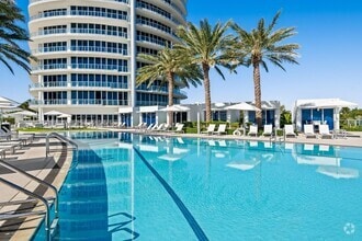 Building Photo - 701 N Fort Lauderdale Beach Blvd