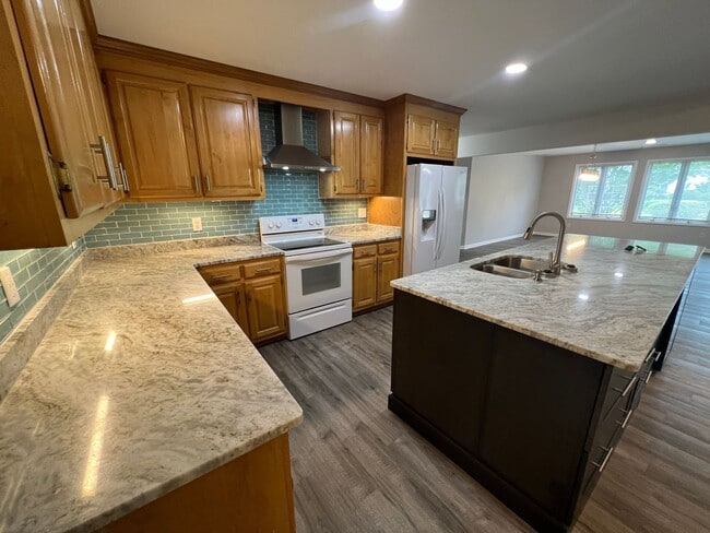 Building Photo - 104 Waccamaw Dr