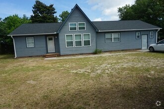 Building Photo - 814 Lorraine Dr