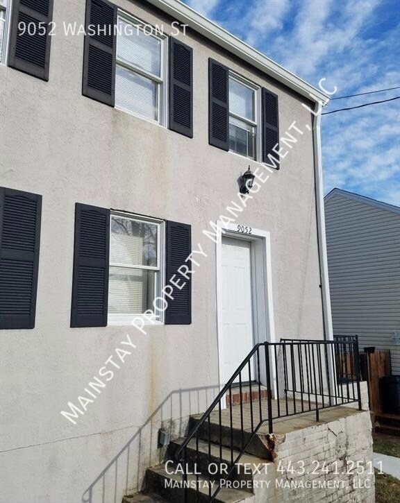 Primary Photo - 1 Bedroom Apartment in Savage!