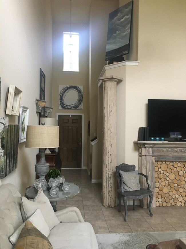 Photo - 8722 San Bernard St Townhome