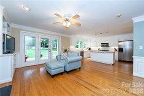 Foto del edificio - 2430 Willowbrook Dr