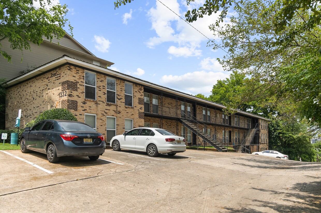 Primary Photo - South Hill - Five Points