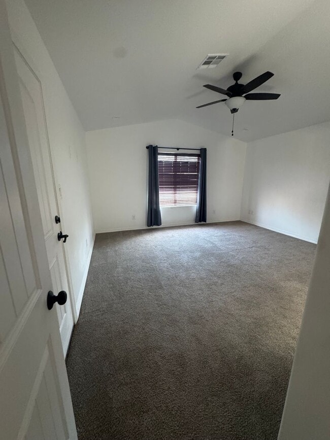 Building Photo - LARGE CORNER LOT