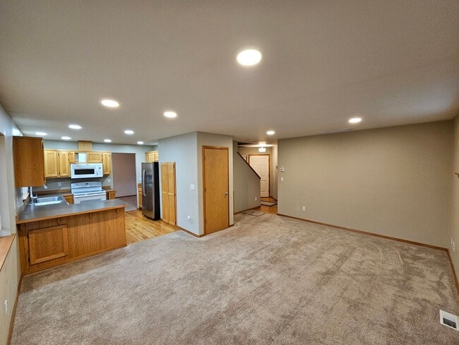 Foto del edificio - Beautifully Maintained 4-Bed, 2.5-Bath Monroe Home