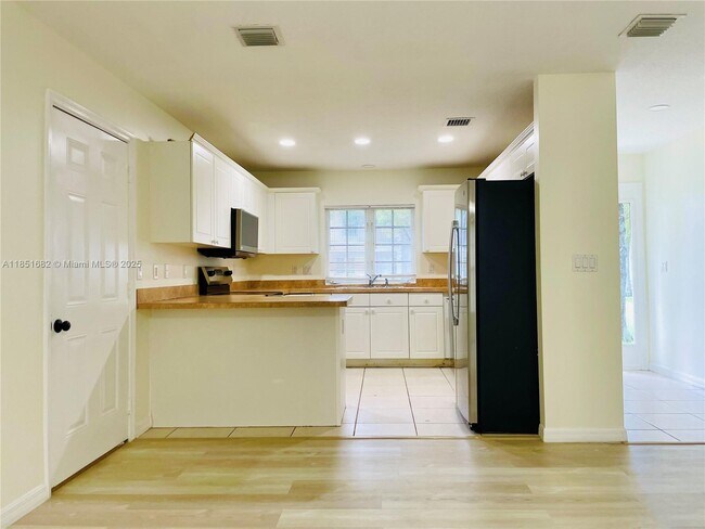 Foto del edificio - 3829 Dove Landing Rd