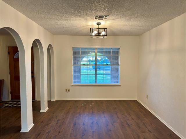 Building Photo - 328 E Johnson St