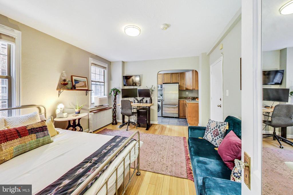 Foto principal - 1441 Euclid St NW