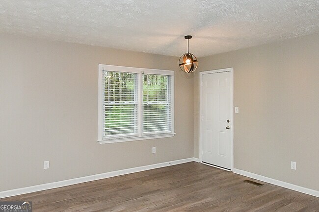 Foto del edificio - 780 Silverthorne Cir