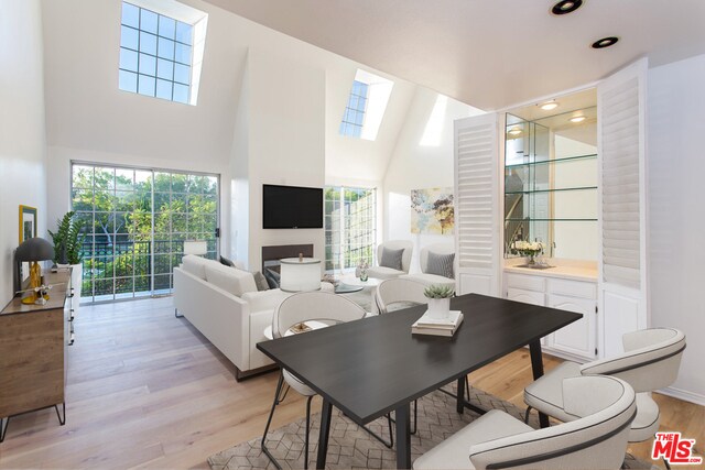 Foto principal - 458 N Oakhurst Dr