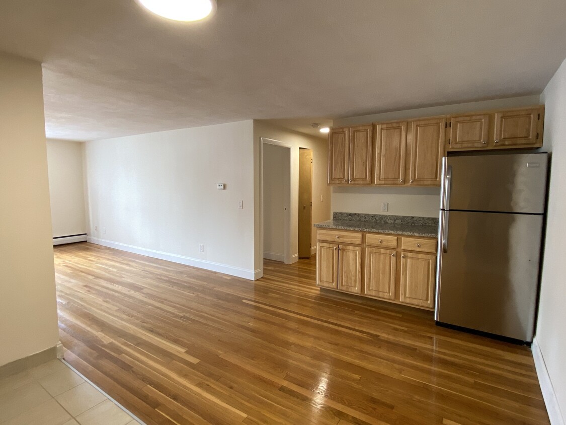 Foto principal - 230 Babcock St