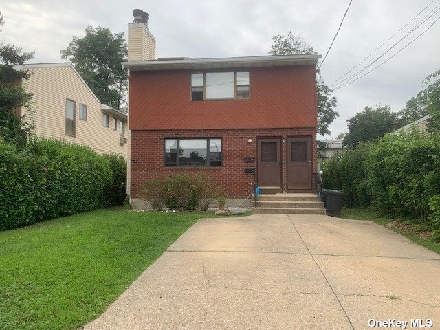 Primary Photo - 1 Mohegan Ave