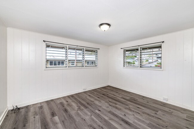 Building Photo - 1644 Palolo Ave