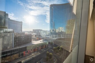 Building Photo - 3722 S Las Vegas Blvd