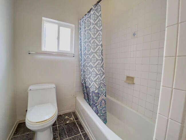 Foto del edificio - 1722 37th Ave