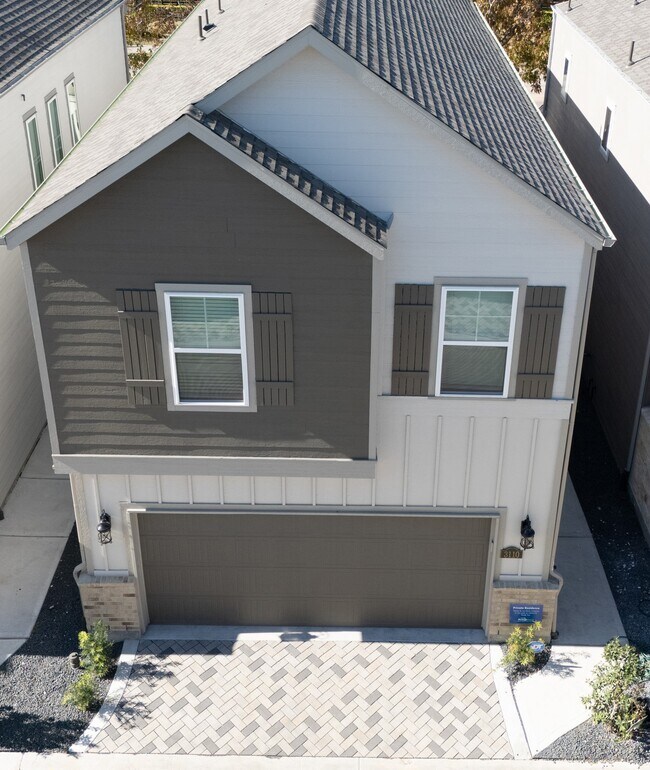 Building Photo - 3110 Moontide Ln