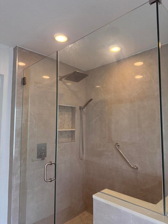 Foto del edificio - 592 SW Tarra Ave