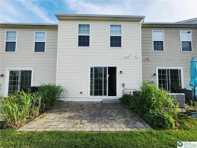 Foto del edificio - 1447 Artisan Ct