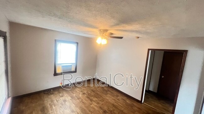 Building Photo - 543 Berry St