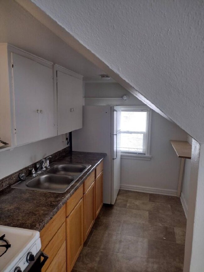 Building Photo - 5 E Kansas City St