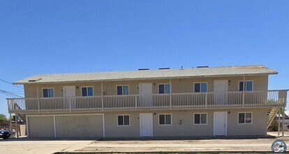 Building Photo - 590 El Centro Ave