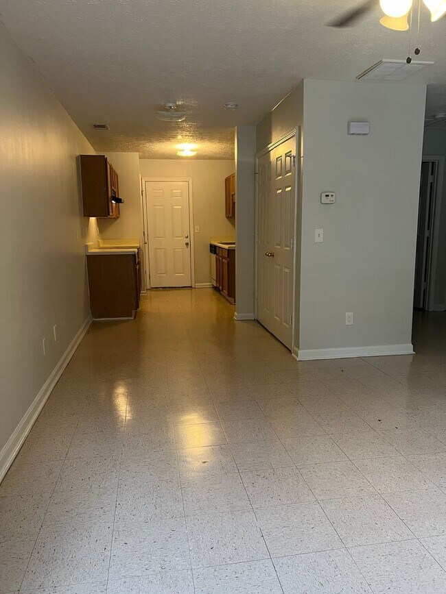 Building Photo - 9235-9237 Carr Cir