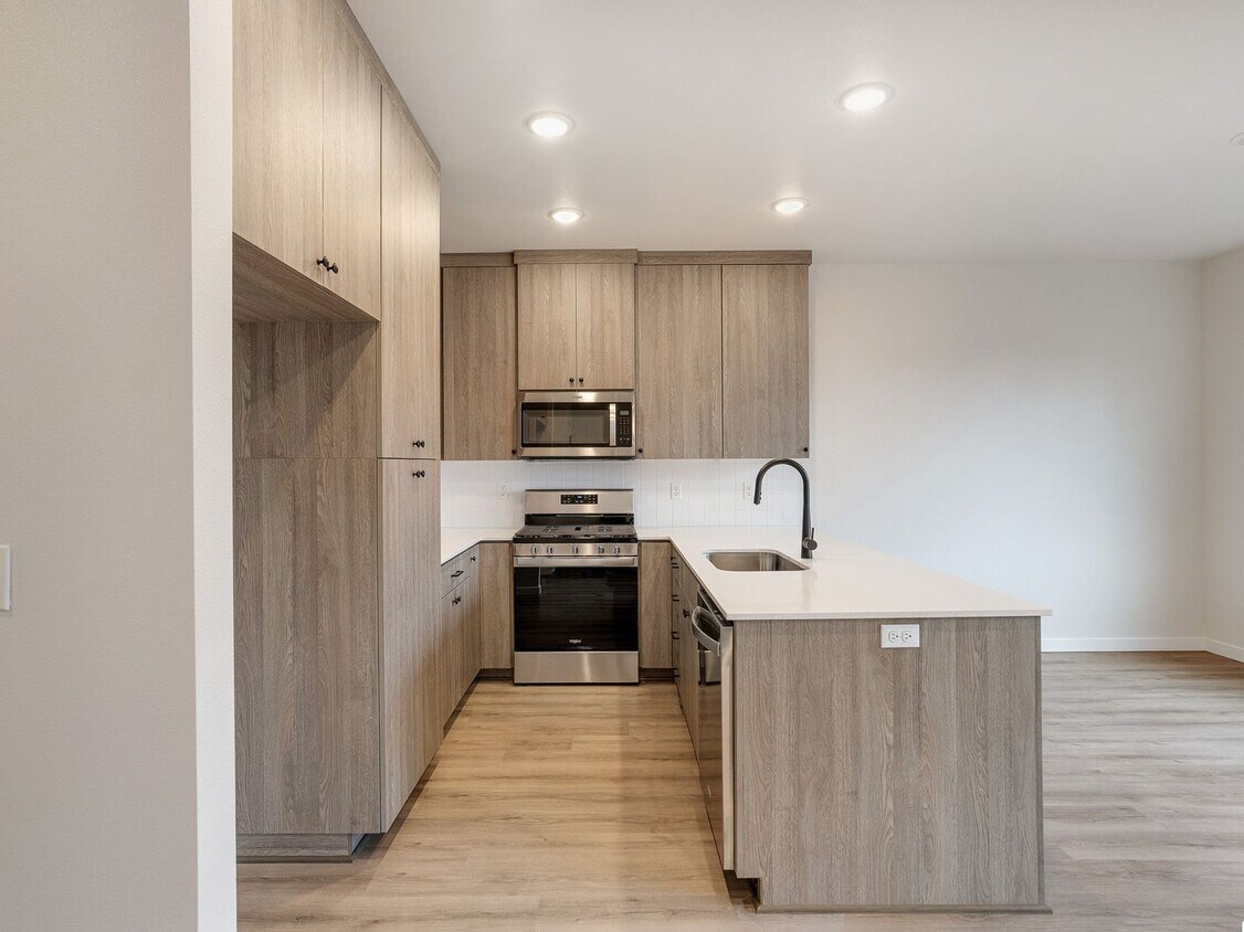 Primary Photo - 2 WEEKS FREE! NEW CONSTRUCTION 3bd/2.5bath...