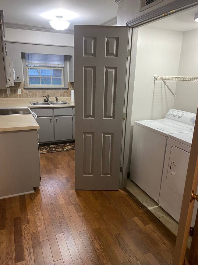 552 W Jefferson St Unit 1, Tupelo, MS 38804 Condo for Rent in Tupelo