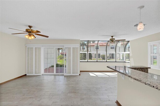 Foto del edificio - 136 Florida Shores Blvd