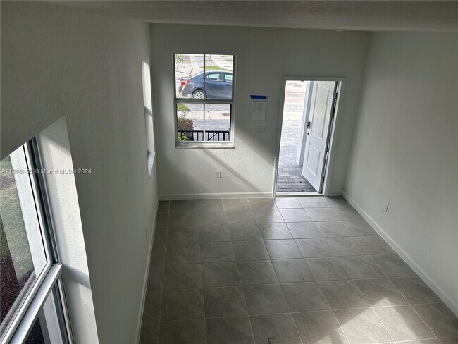 Building Photo - 28887 SW 162nd Ct