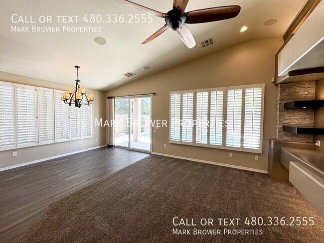 Building Photo - 2469 E Lantana Dr