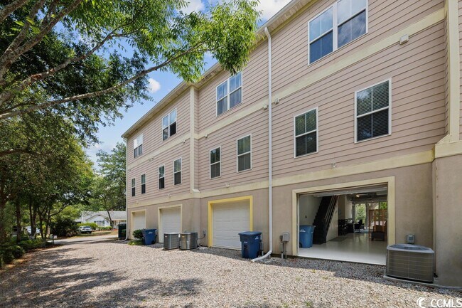 Foto del edificio - 7003 Porcher Dr