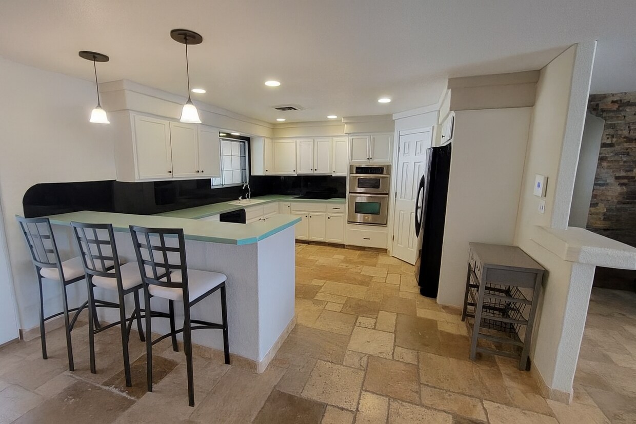 Foto principal - 2846 Seville Ln