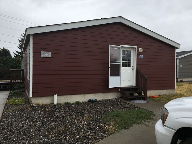 Foto del edificio - 3-bedroom 2-bathroom Modular Home in Babcock Vista!