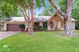 Building Photo - 7844 Meadow Trail Dr
