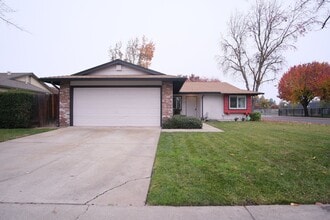 Building Photo - 4000 Blue Bird Dr