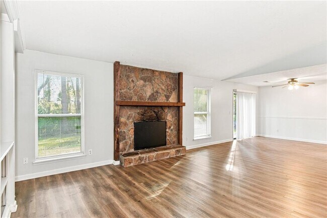 Building Photo - 1515 Captain Thomas Ct