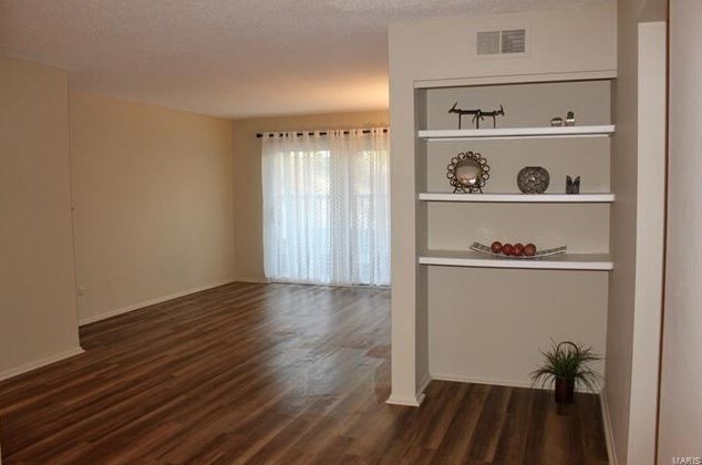 Foto principal - 444 N Clay Ave