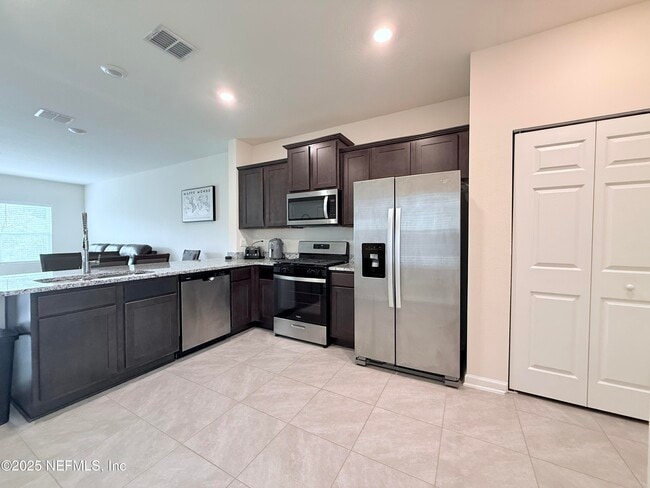 Foto del edificio - 48 Java Ln