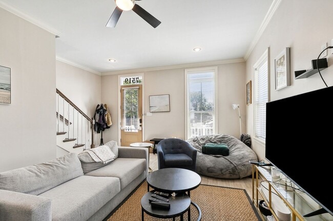 Foto del edificio - 7519 Maple St