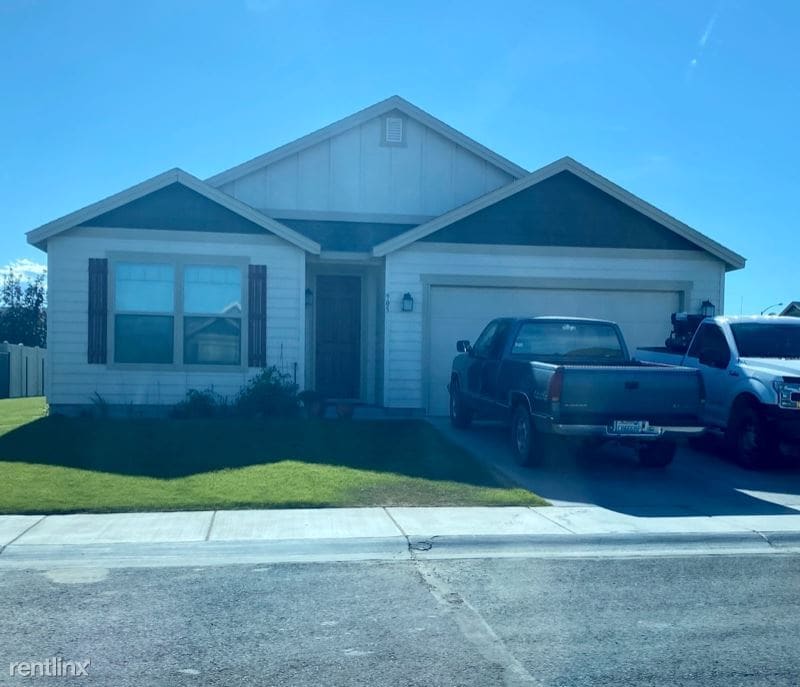 Primary Photo - 3 br, 2 bath House - 905 Rocky Ave NE
