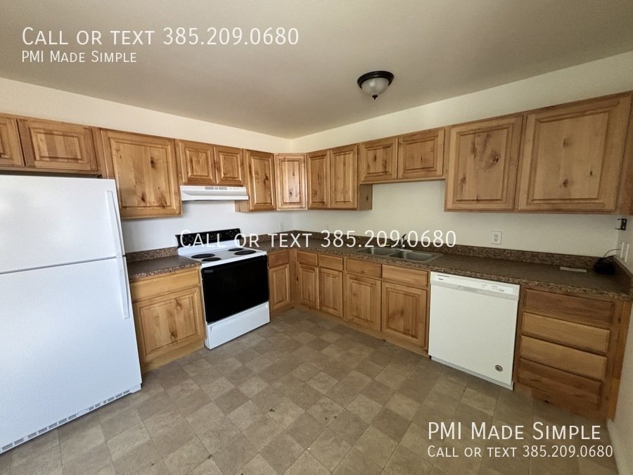 MOVE IN SPECIAL! Nice 3 bedroom apartment... - MOVE IN SPECIAL!  Nice 3 bedroom apartment...
